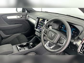 Used Volvo XC40 2026 for sale - 79663081: Photo