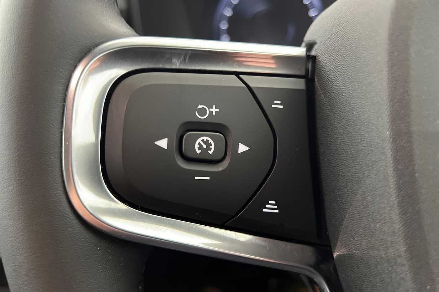 Used Volvo XC40 2021 for sale - 76130803: Photo 11