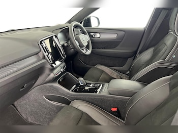 Used Volvo XC40 2021 for sale - 76130803: Photo