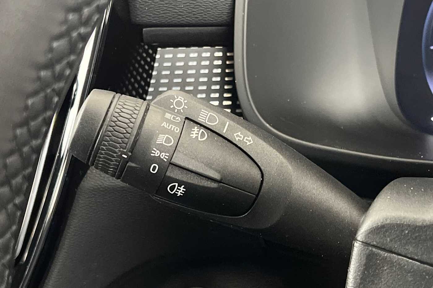 Used Volvo XC40 2021 for sale - 76130803: Photo 34