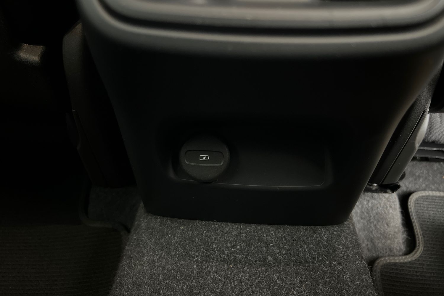 Used Volvo XC40 2021 for sale - 76130803: Photo 37