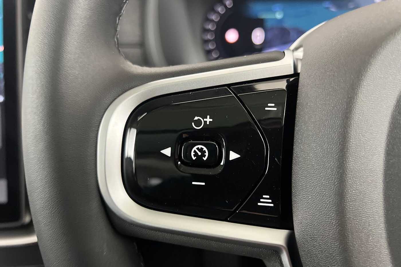 Used Volvo XC90 2025 for sale - 76796323: Photo 11