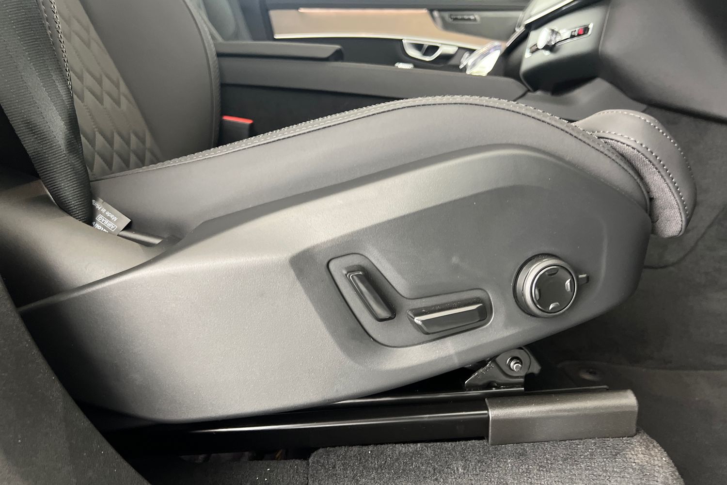 Used Volvo XC90 2025 for sale - 76796323: Photo 32