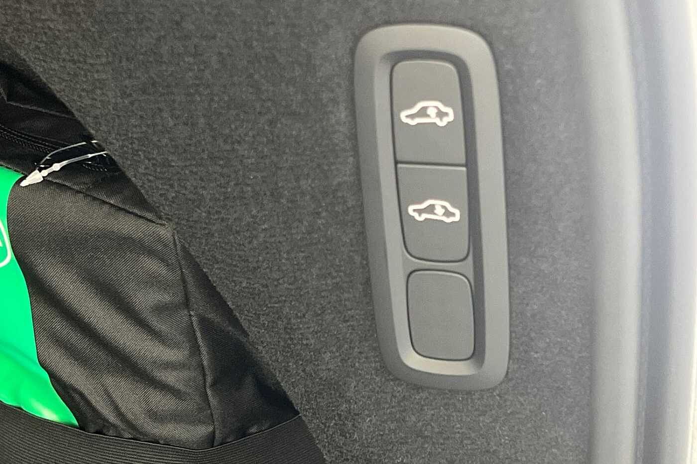 Used Volvo XC90 2025 for sale - 76796323: Photo 40