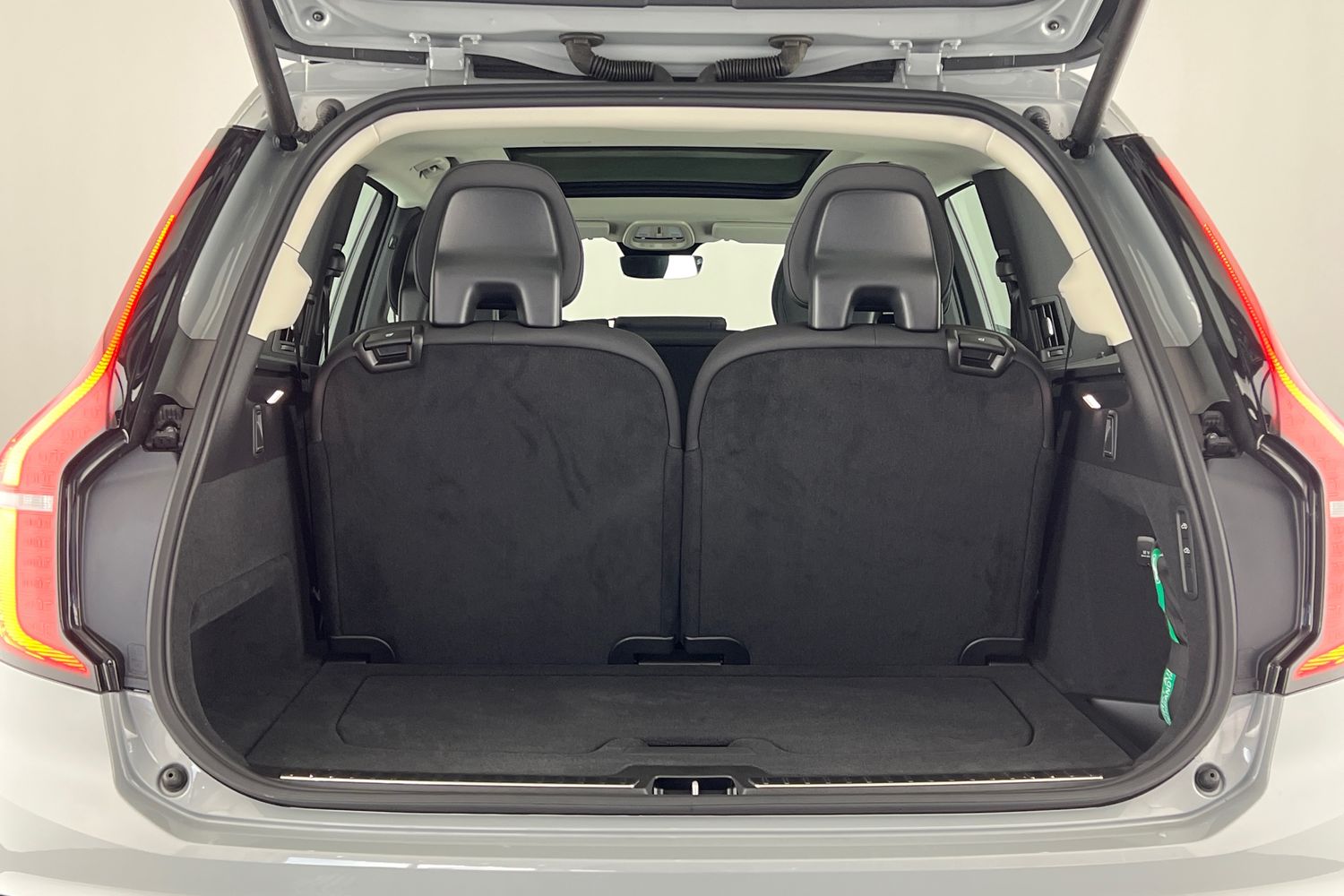 Used Volvo XC90 2025 for sale - 76796323: Photo 8