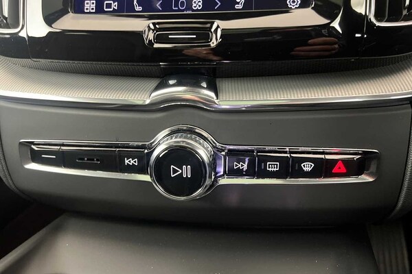 Used Volvo XC60 2024 for sale - 76265632: Photo 14