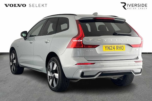 Used Volvo XC60 2024 for sale - 76265632: Photo 3