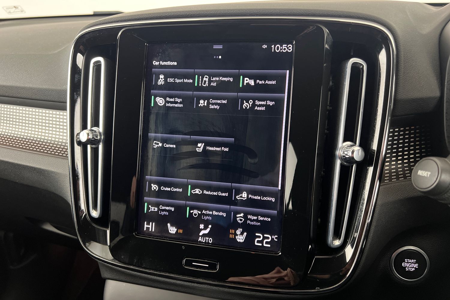 Used Volvo XC40 2021 for sale - 76652344: Photo 37