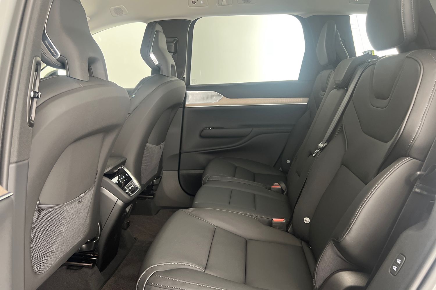 Used Volvo EX90 2025 for sale - 76984000: Photo 17