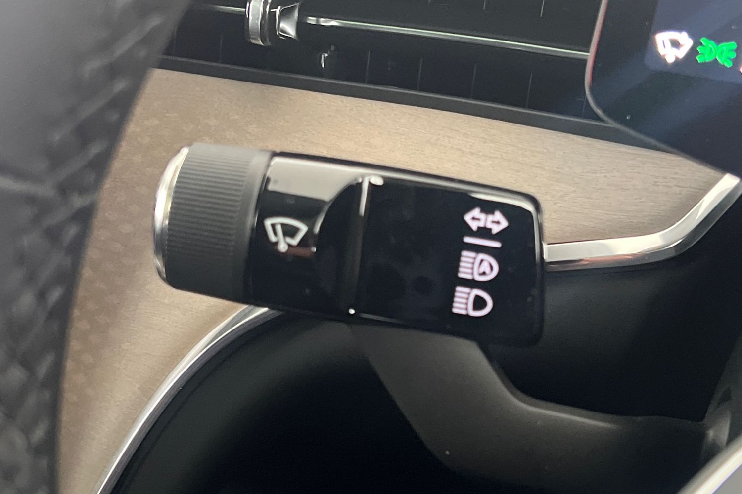 Used Volvo EX90 2025 for sale - 76984000: Photo 33