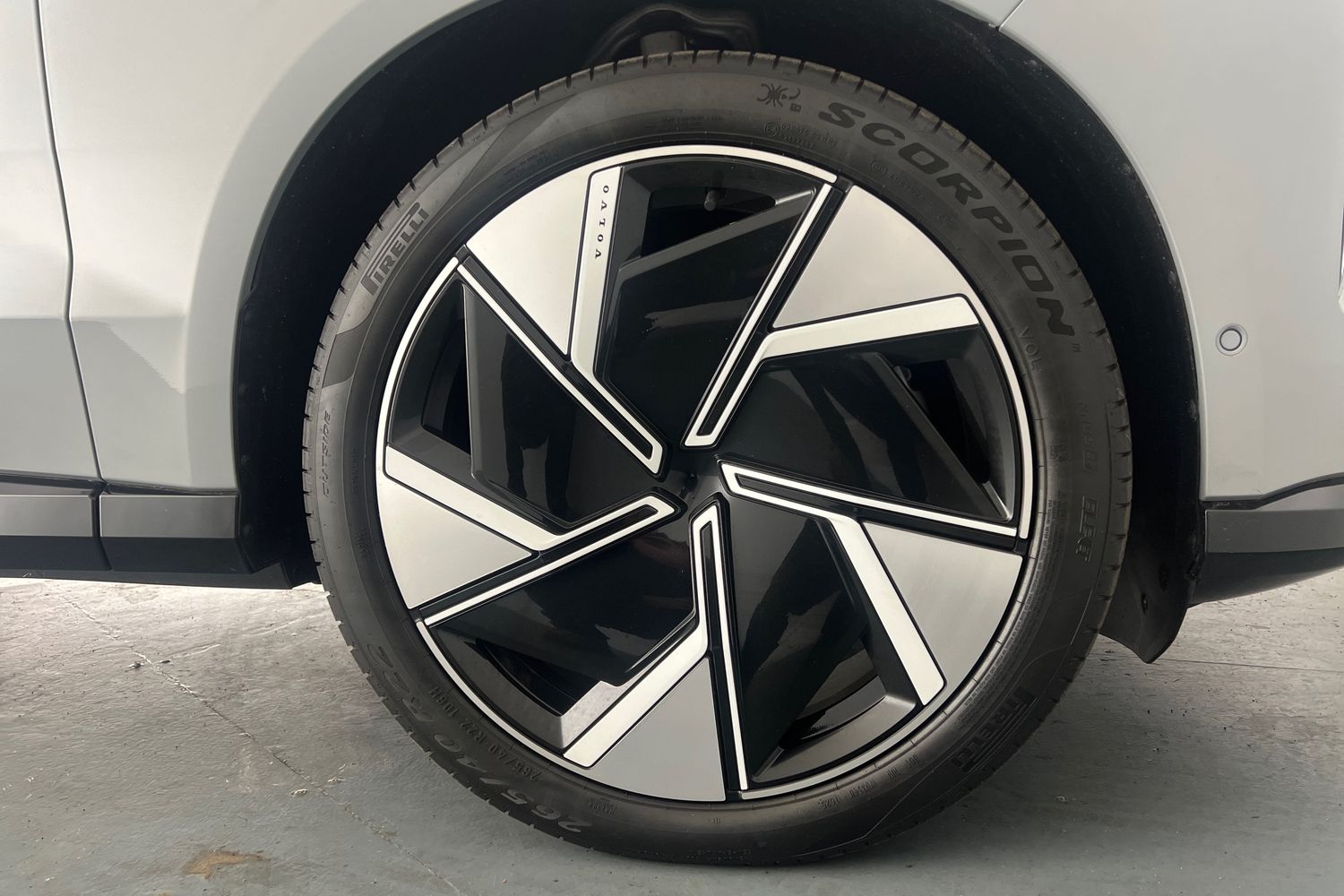 Used Volvo EX90 2025 for sale - 76984000: Photo 5