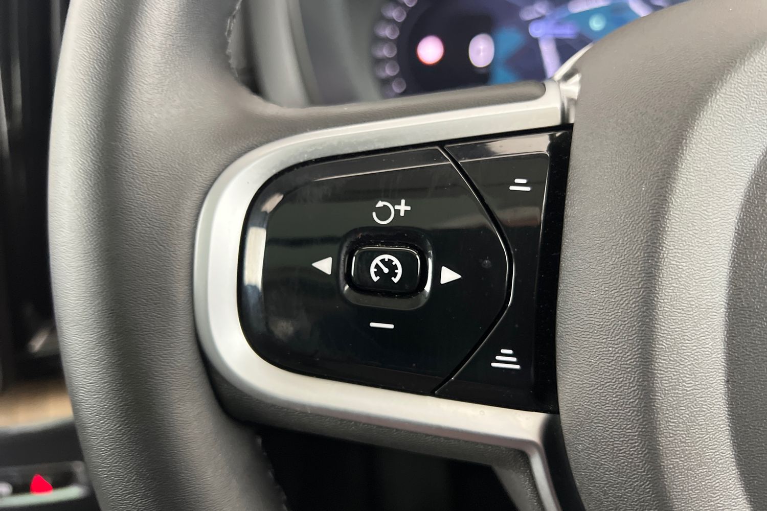 Used Volvo XC60 2025 for sale - 77504291: Photo 11