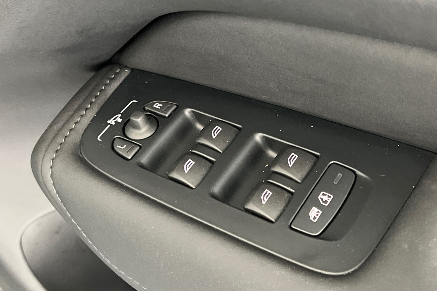 Used Volvo XC60 2025 for sale - 77504291: Photo 29