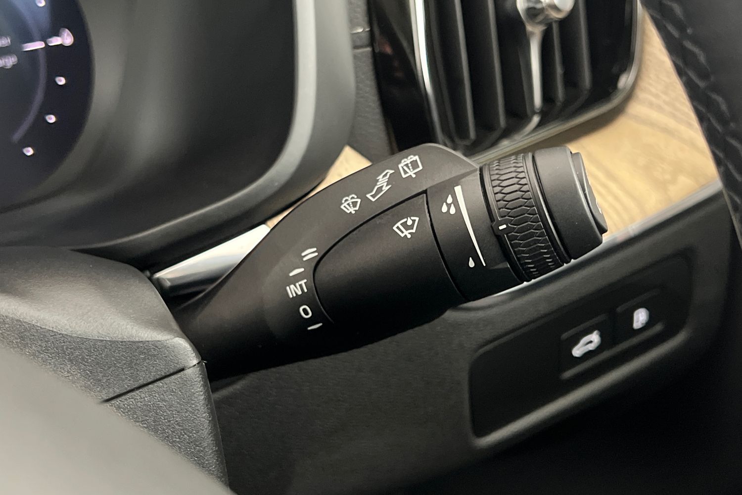 Used Volvo XC60 2025 for sale - 77504291: Photo 38