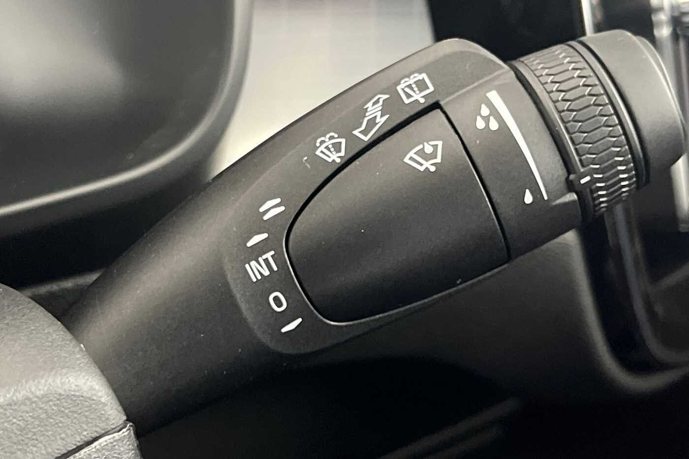 Used Volvo XC40 2025 for sale - 77545250: Photo 35