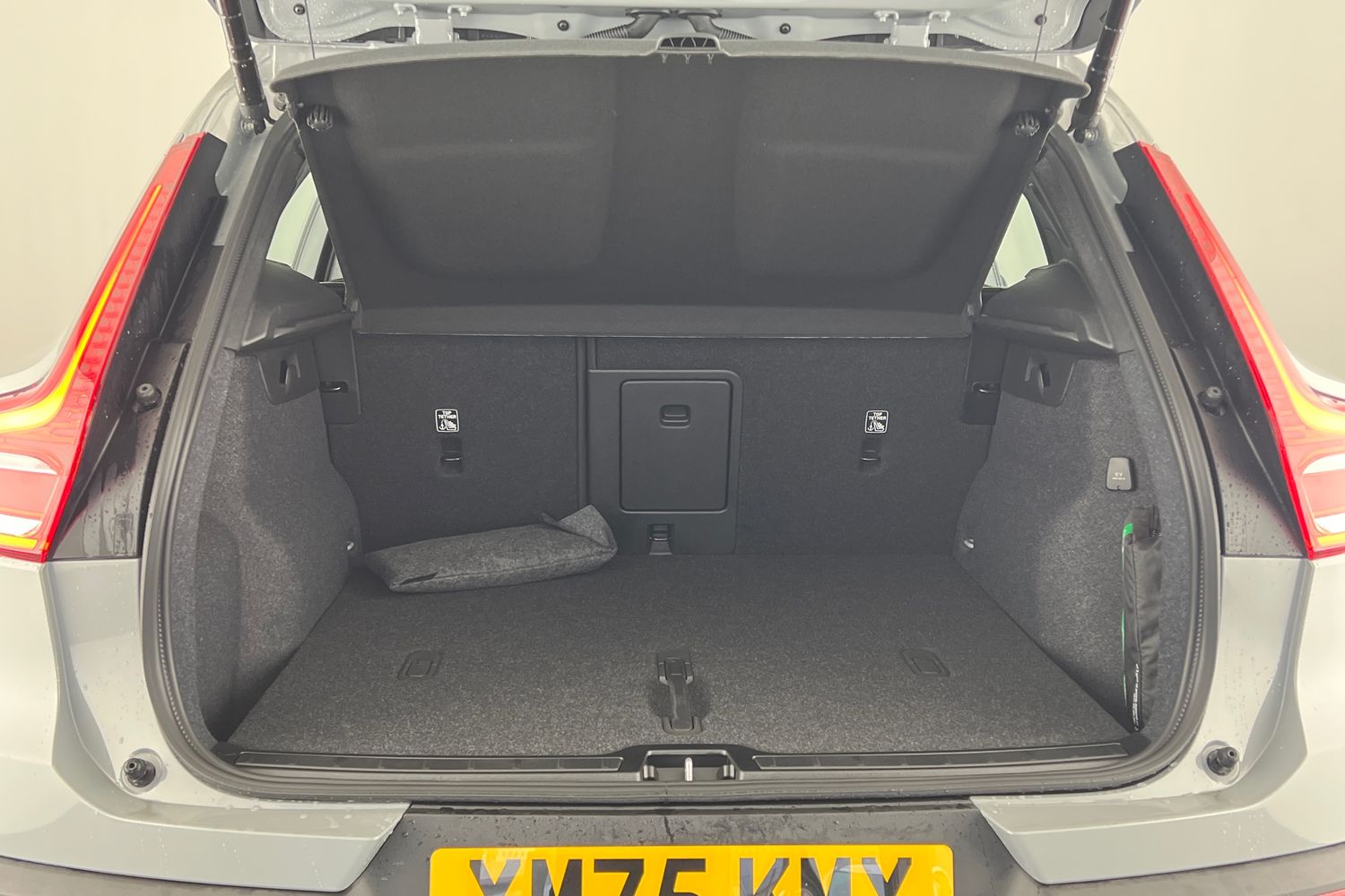 Used Volvo XC40 2025 for sale - 77545250: Photo 8