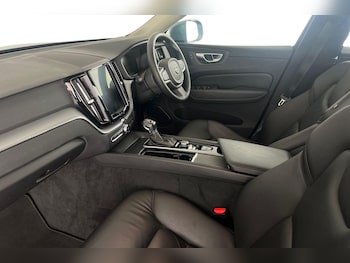 Used Volvo XC60 2018 for sale - 76780294: Photo