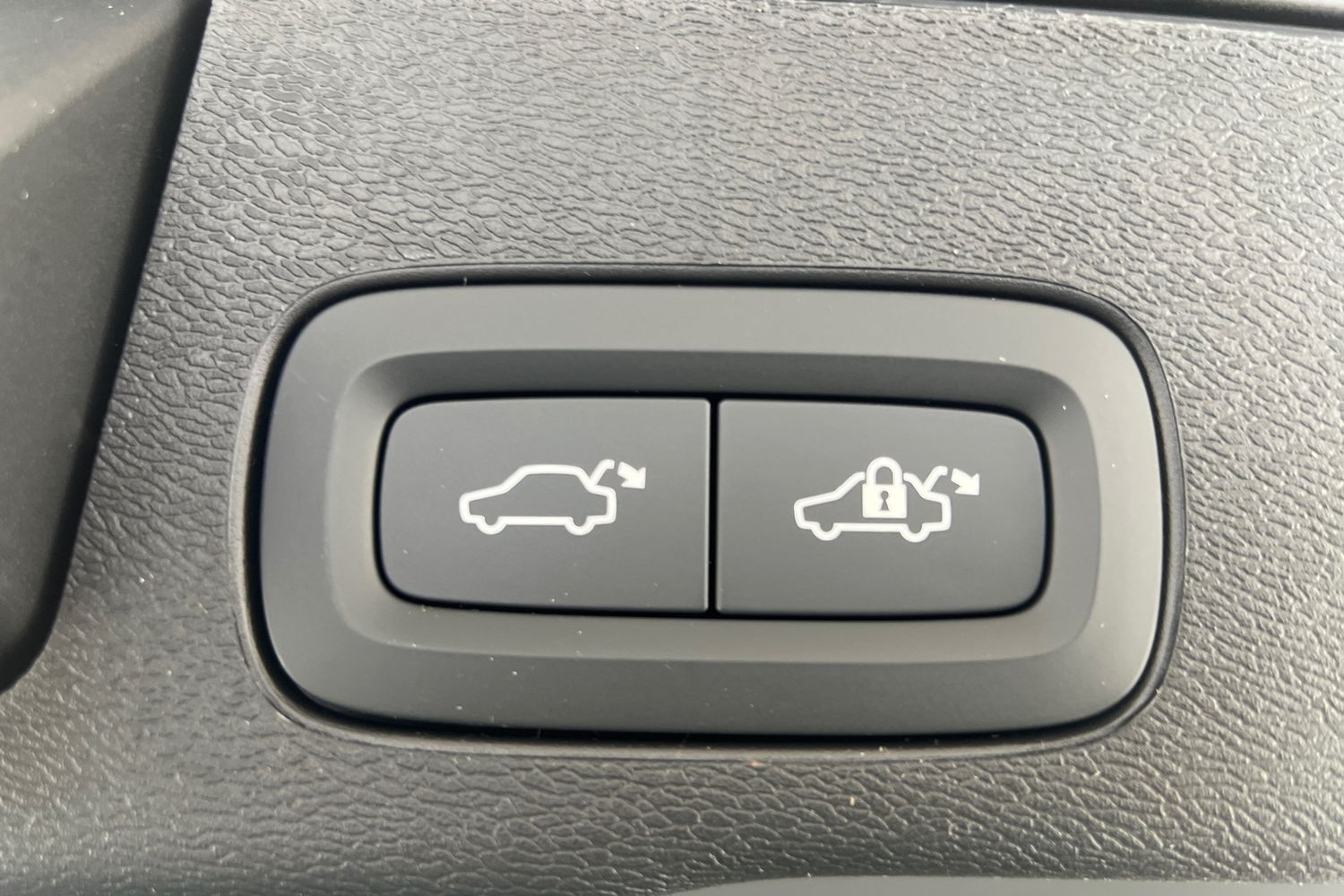 Used Volvo XC60 2025 for sale - 76008176: Photo 21