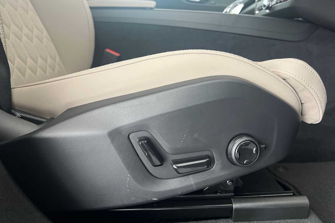 Used Volvo XC60 2025 for sale - 76008176: Photo 30