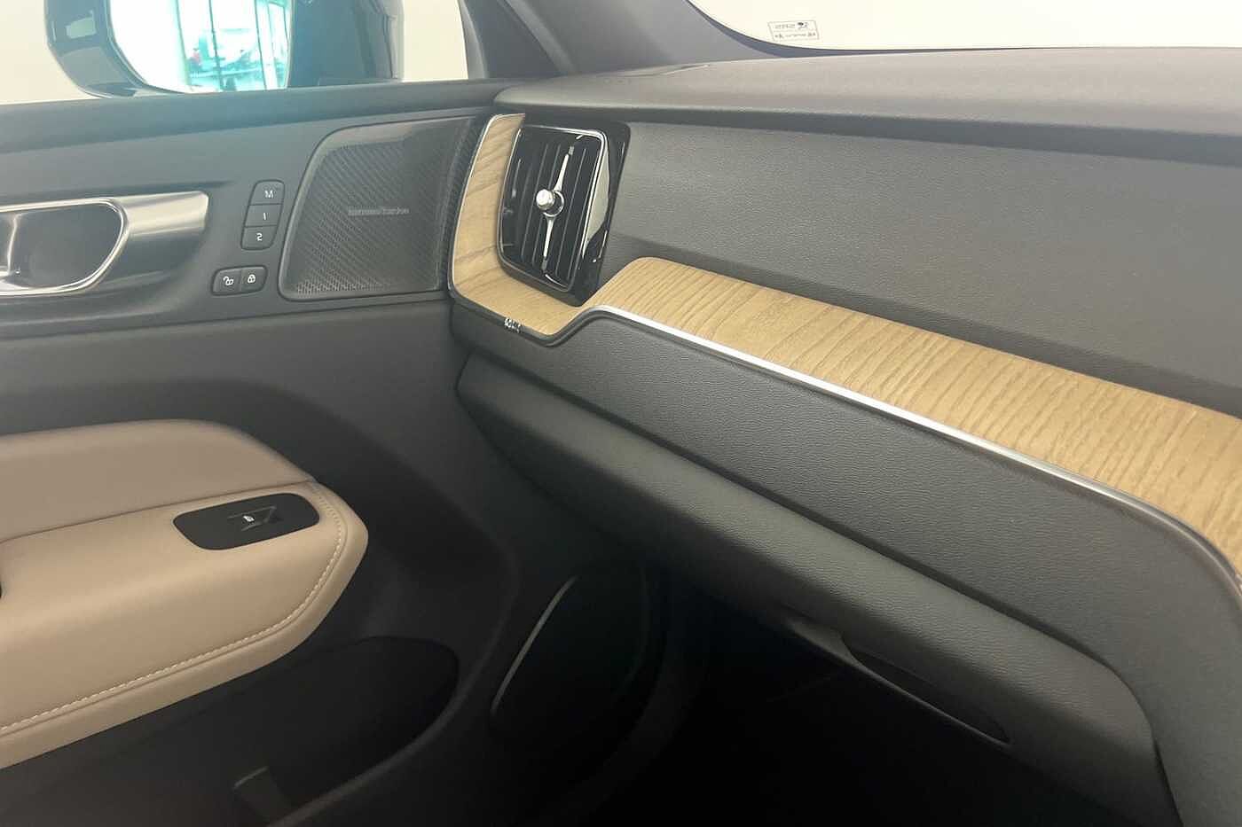 Used Volvo XC60 2025 for sale - 76008176: Photo 31
