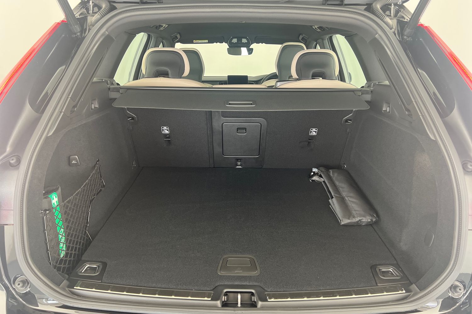 Used Volvo XC60 2025 for sale - 76008176: Photo 8