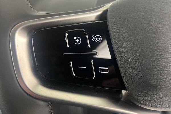 Used Volvo EX30 2025 for sale - 76254867: Photo 11