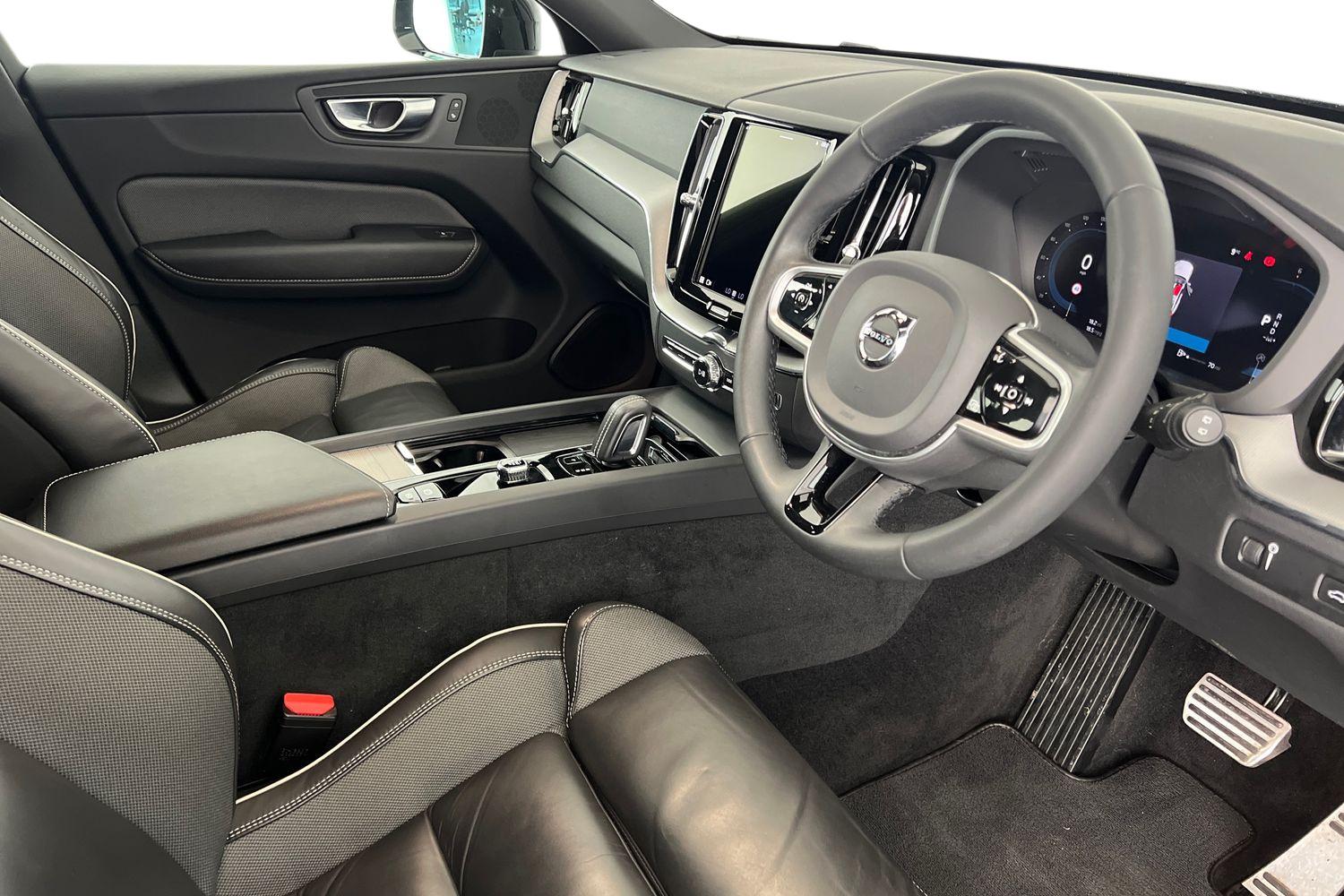 Used Volvo XC60 2022 for sale - 76796346: Photo 10