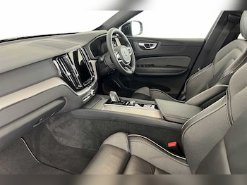 Used Volvo XC60 2022 for sale - 76796346: Photo