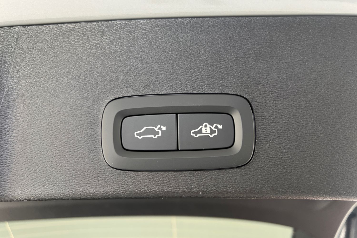 Used Volvo XC40 2025 for sale - 76221703: Photo 21