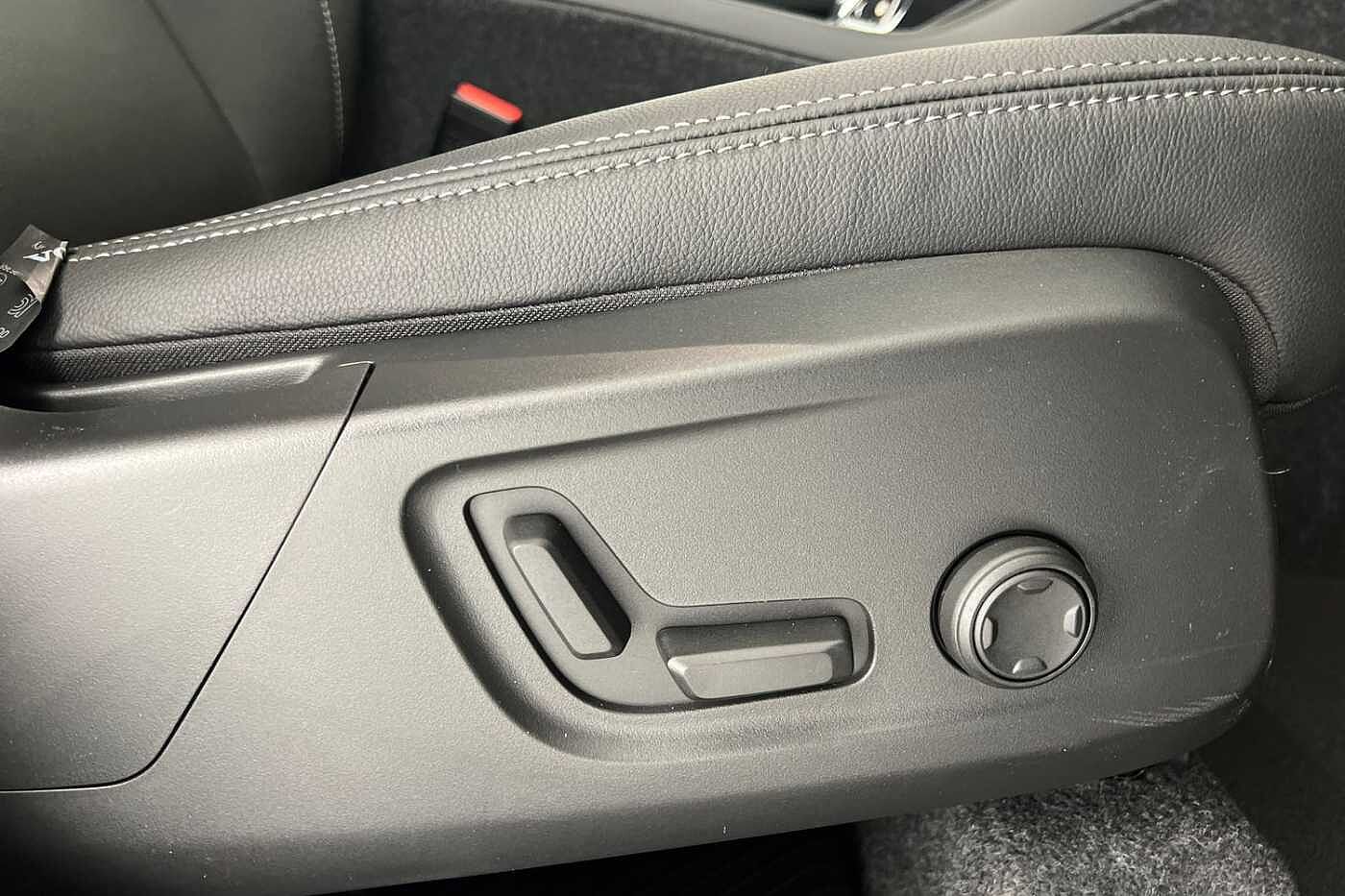 Used Volvo XC40 2025 for sale - 76221703: Photo 25