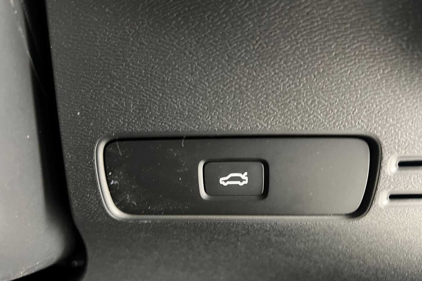 Used Volvo XC40 2025 for sale - 76221703: Photo 39