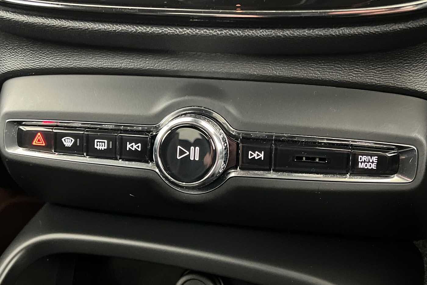 Used Volvo XC40 2021 for sale - 76796334: Photo 14