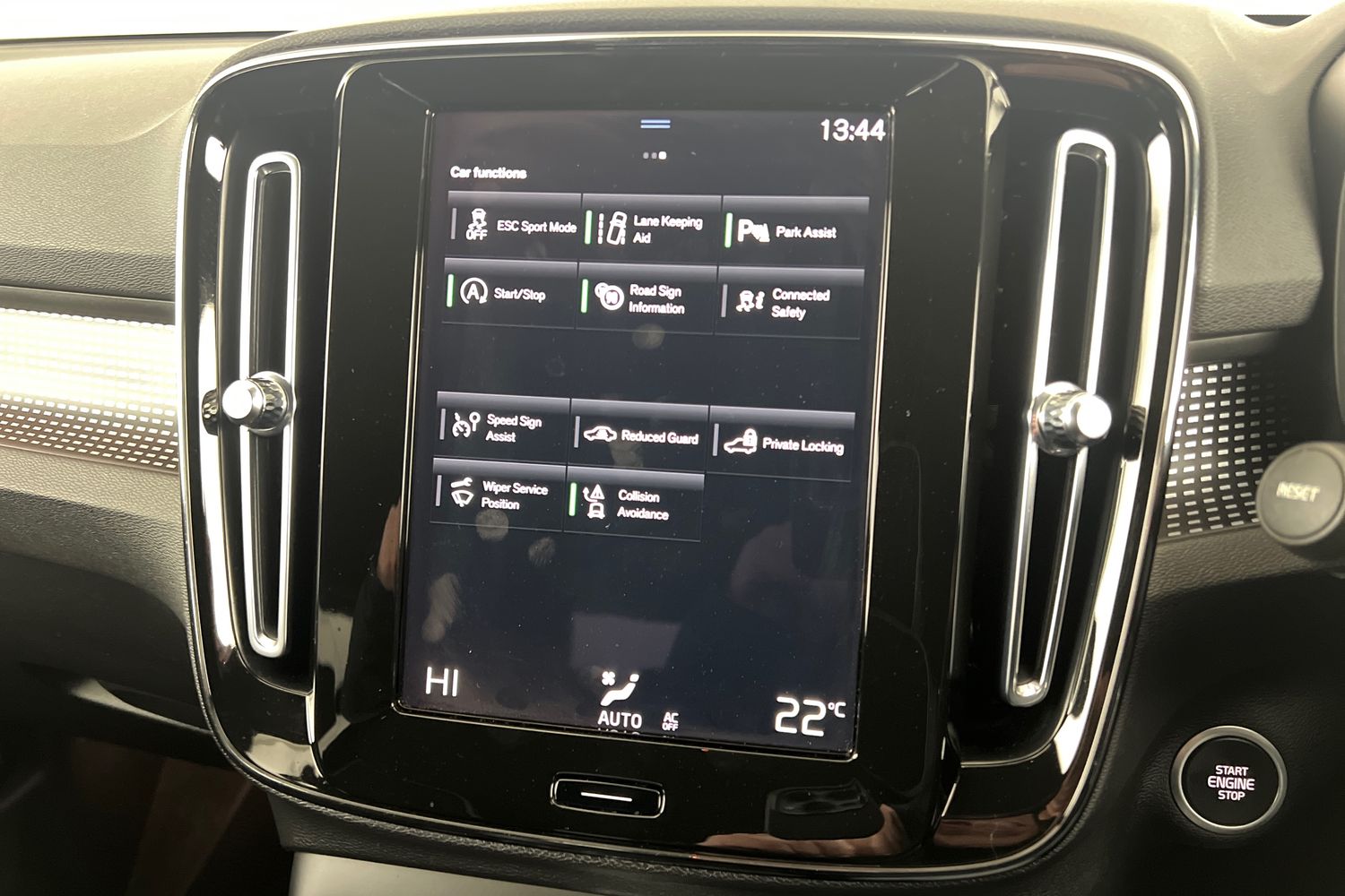 Used Volvo XC40 2021 for sale - 76796334: Photo 16