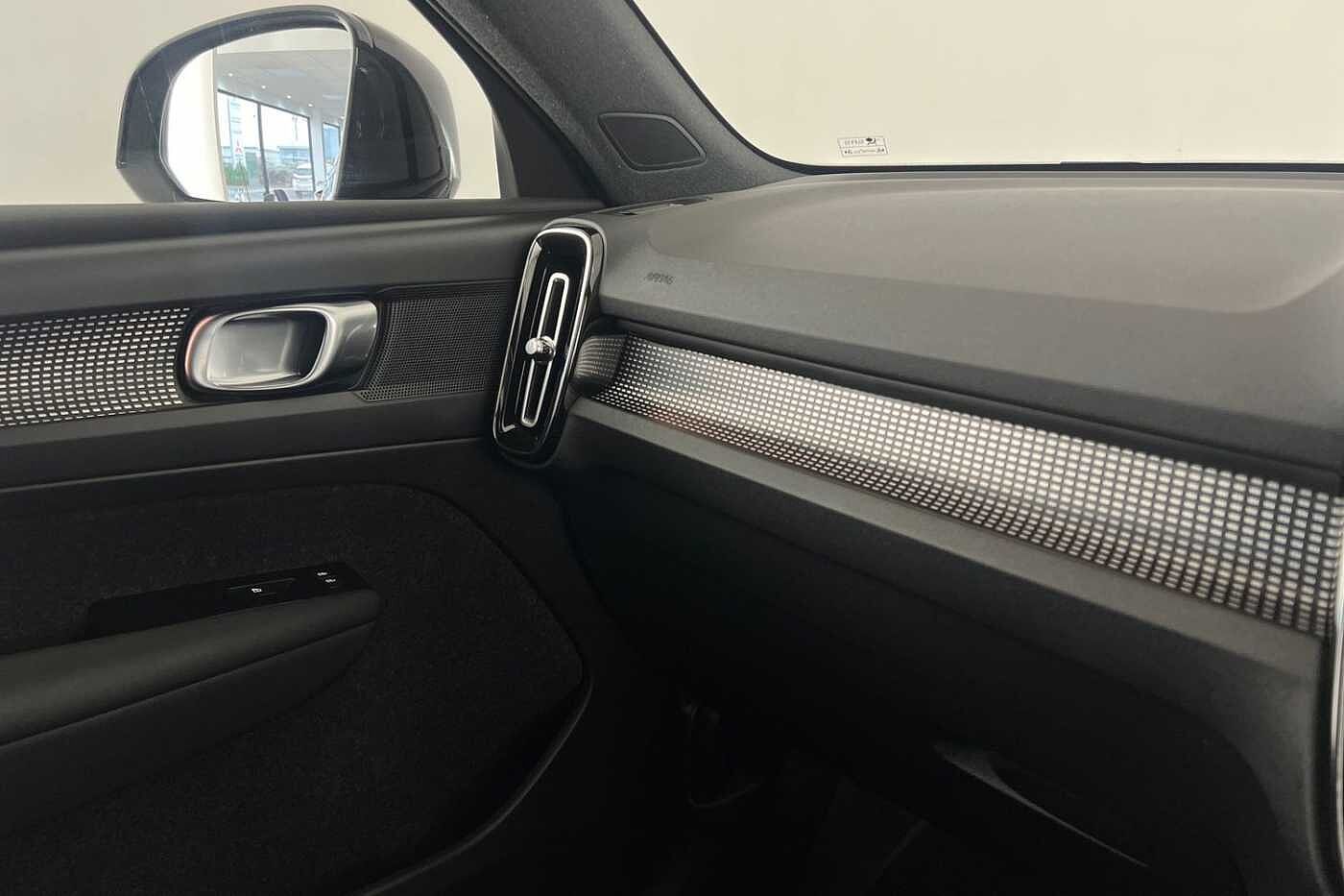 Used Volvo XC40 2021 for sale - 76796334: Photo 31