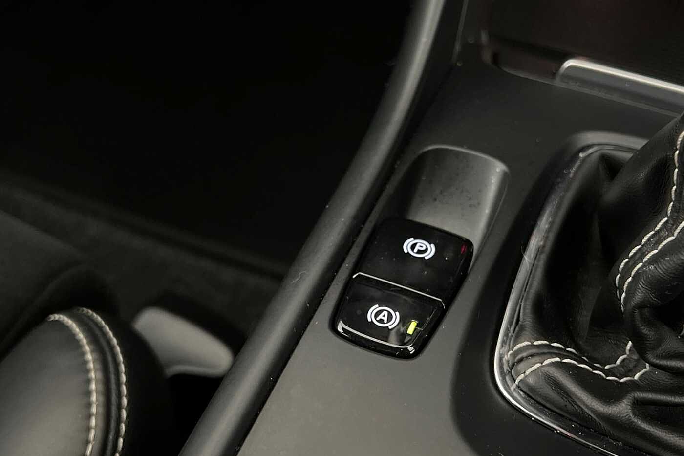 Used Volvo XC40 2021 for sale - 76796334: Photo 36