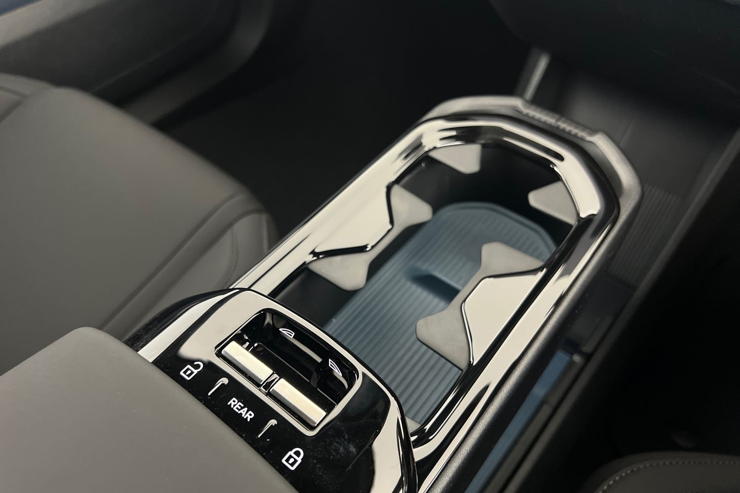 Used Volvo EX30 2025 for sale - 76254948: Photo 13