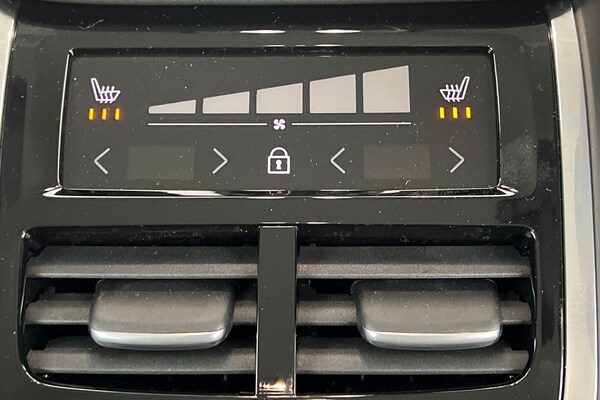 Used Volvo V60 2025 for sale - 75439806: Photo 33