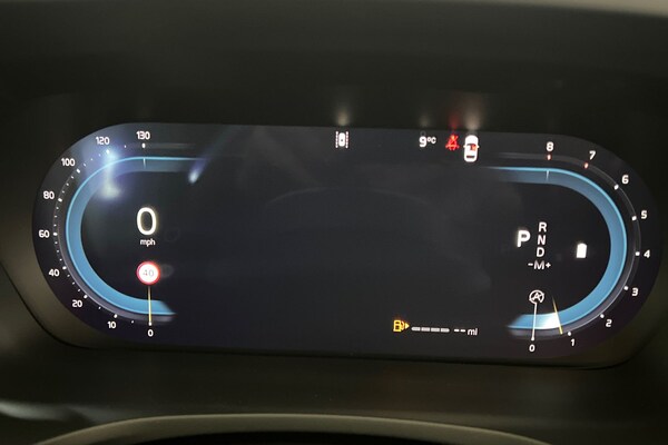 Used Volvo V60 2025 for sale - 75439806: Photo 7