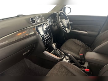 Used Suzuki Vitara 2020 for sale - 76130661: Photo