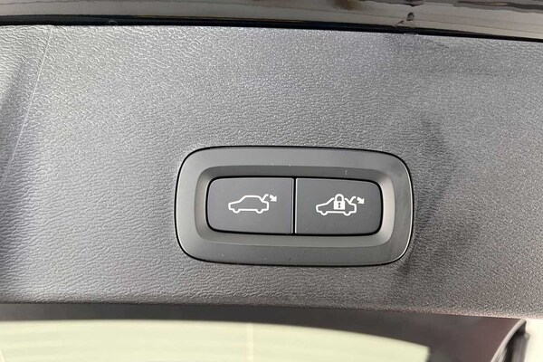 Used Volvo XC40 2024 for sale - 75439730: Photo 21