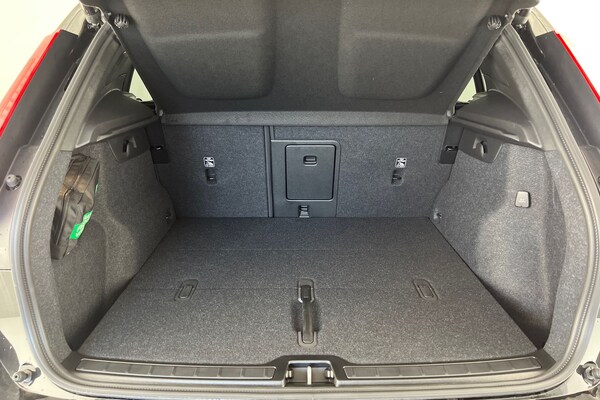 Used Volvo XC40 2024 for sale - 75439730: Photo 8