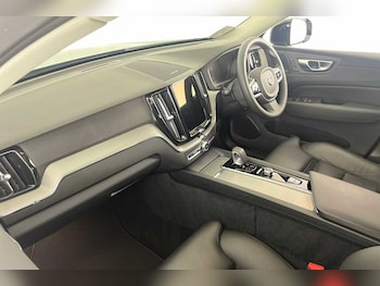 Used Volvo XC60 2024 for sale - 75439830: Photo