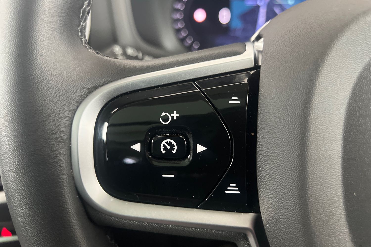 Used Volvo V60 2025 for sale - 77504285: Photo 11