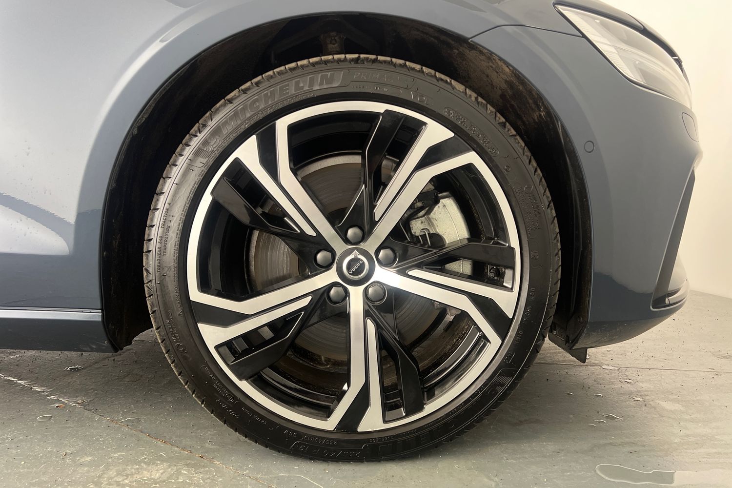 Used Volvo V60 2025 for sale - 77504285: Photo 5