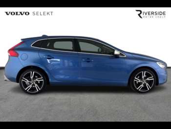 Used Volvo V40 2019 for sale - 74997352: Photo