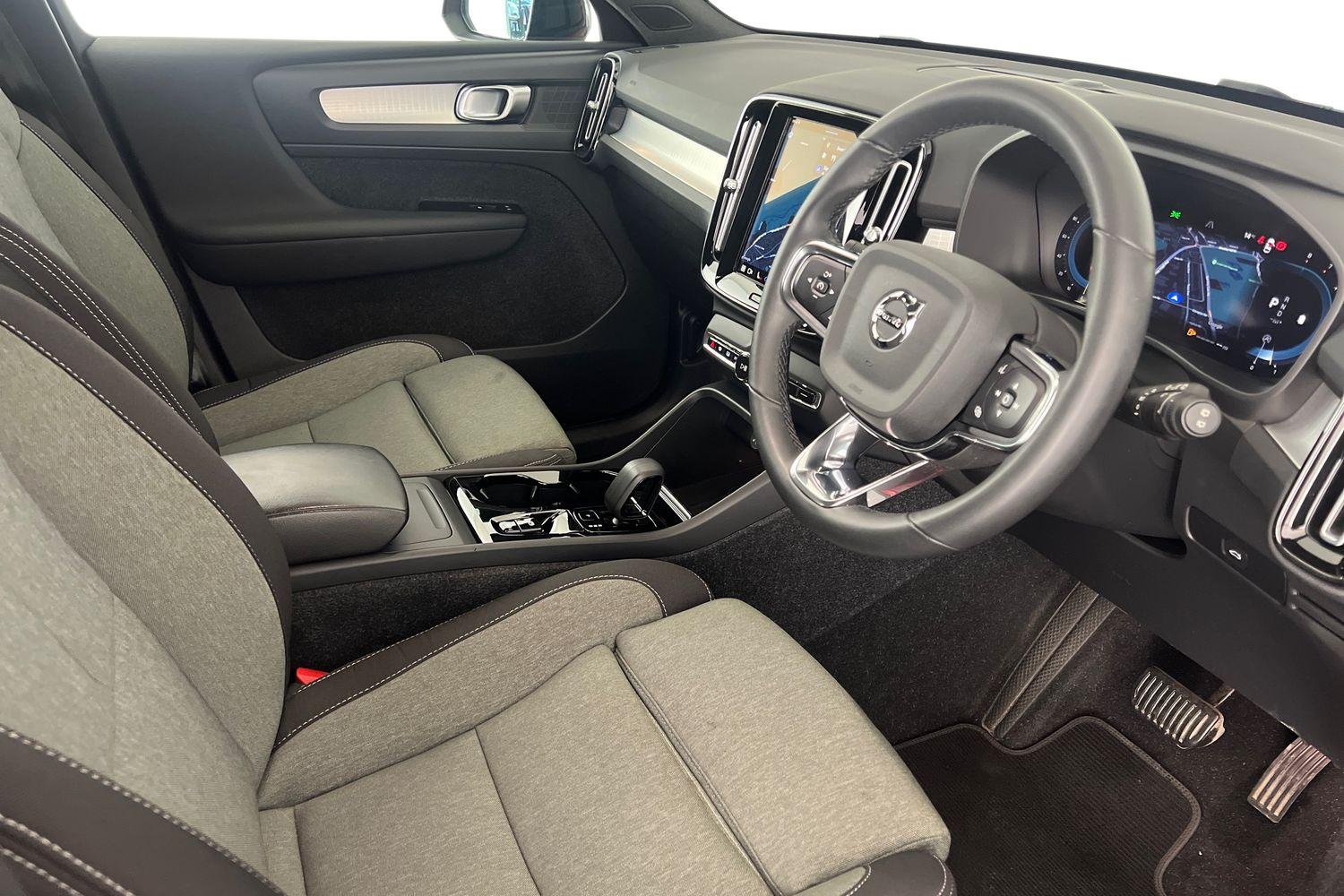 Used Volvo XC40 2022 for sale - 76630249: Photo 11