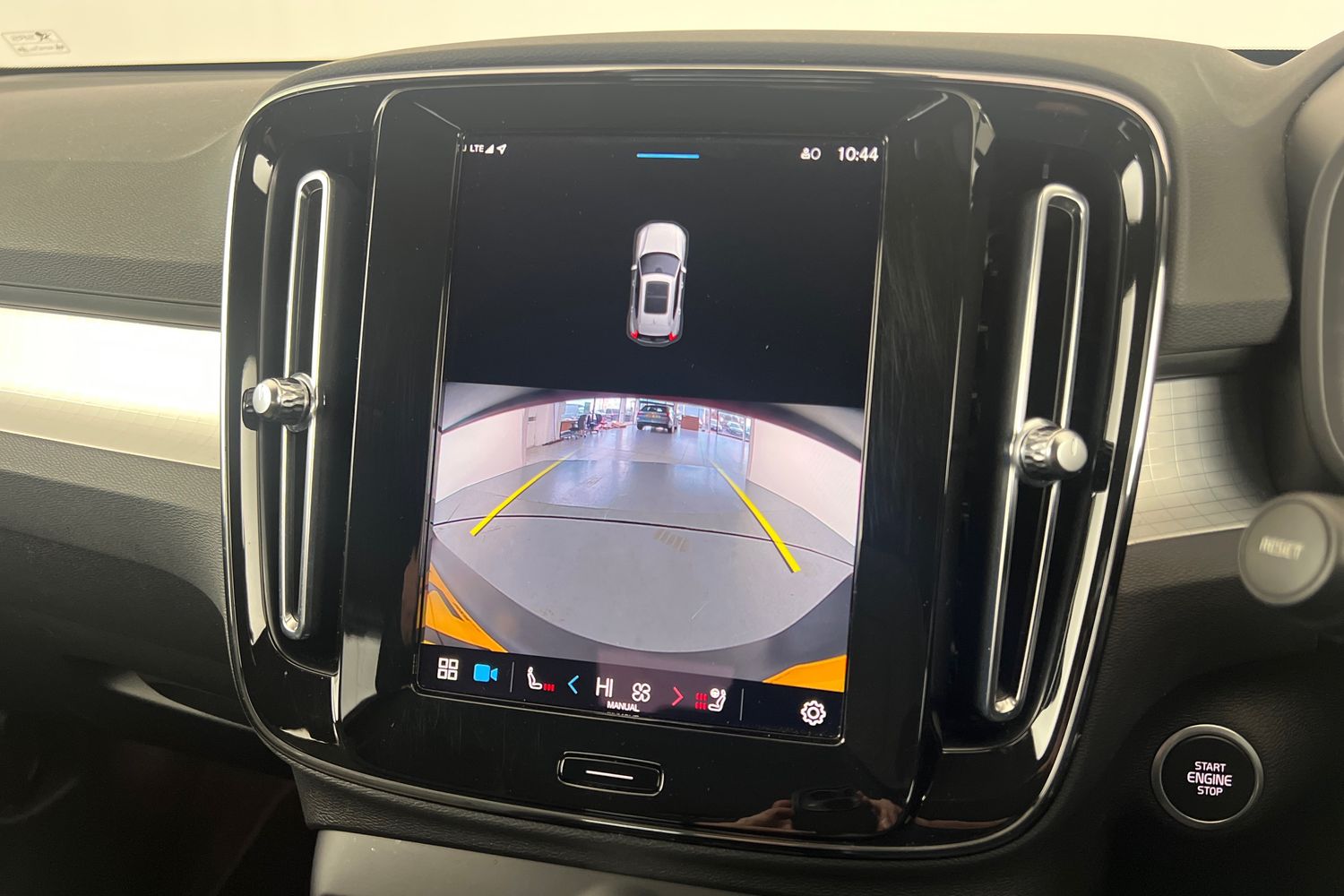 Used Volvo XC40 2022 for sale - 76630249: Photo 17