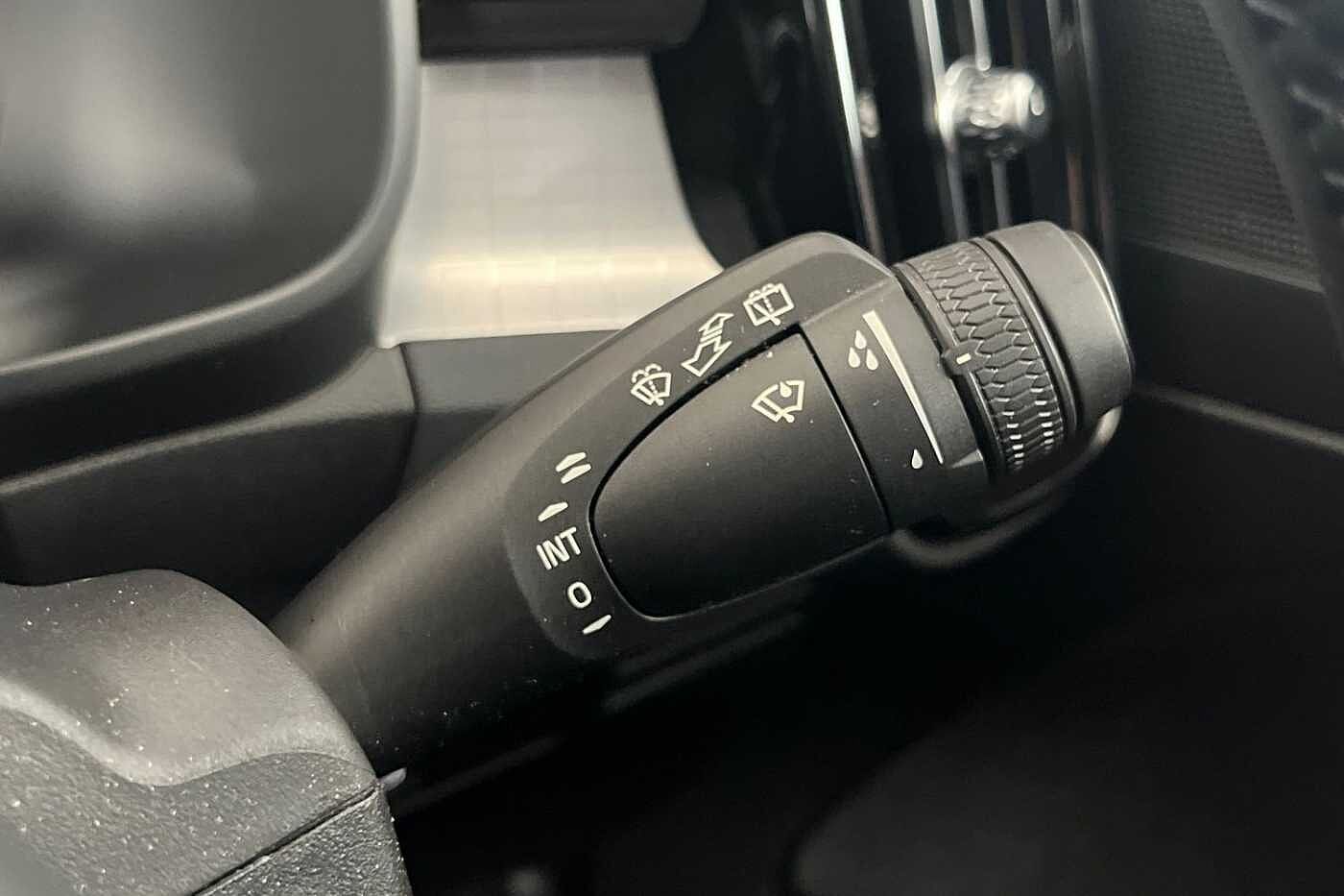 Used Volvo XC40 2022 for sale - 76630249: Photo 37