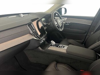 Used Volvo XC90 2025 for sale - 76007969: Photo