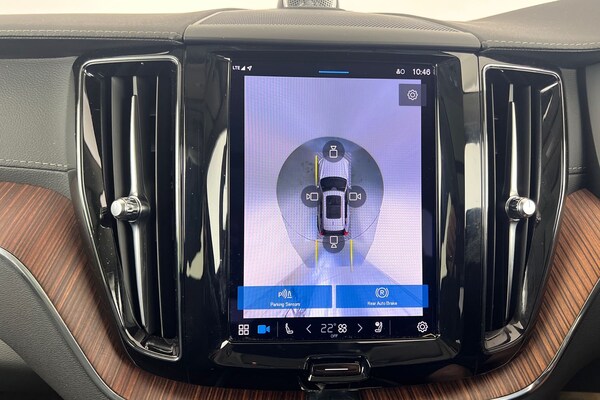 Used Volvo XC60 2023 for sale - 75653010: Photo 16